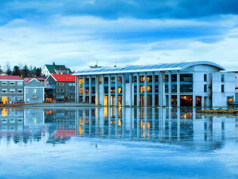 Reykjavik Radhus impraegneret