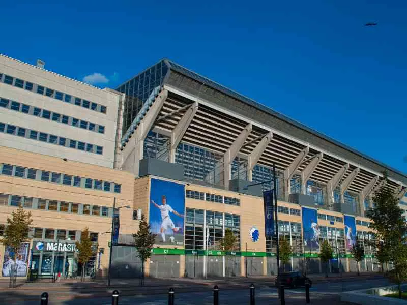 Telia Parken afrenset og impraegneret